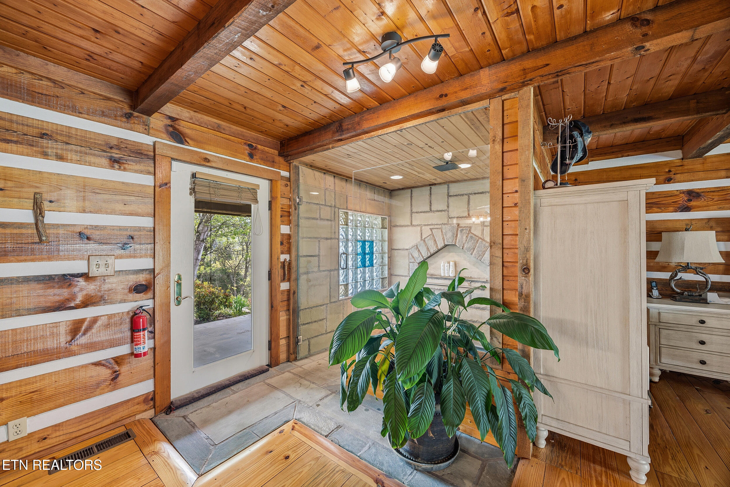 513 Nat Mullenix Road Rogersville, TN 37857 - Photo 37 of 59 41_shower door view