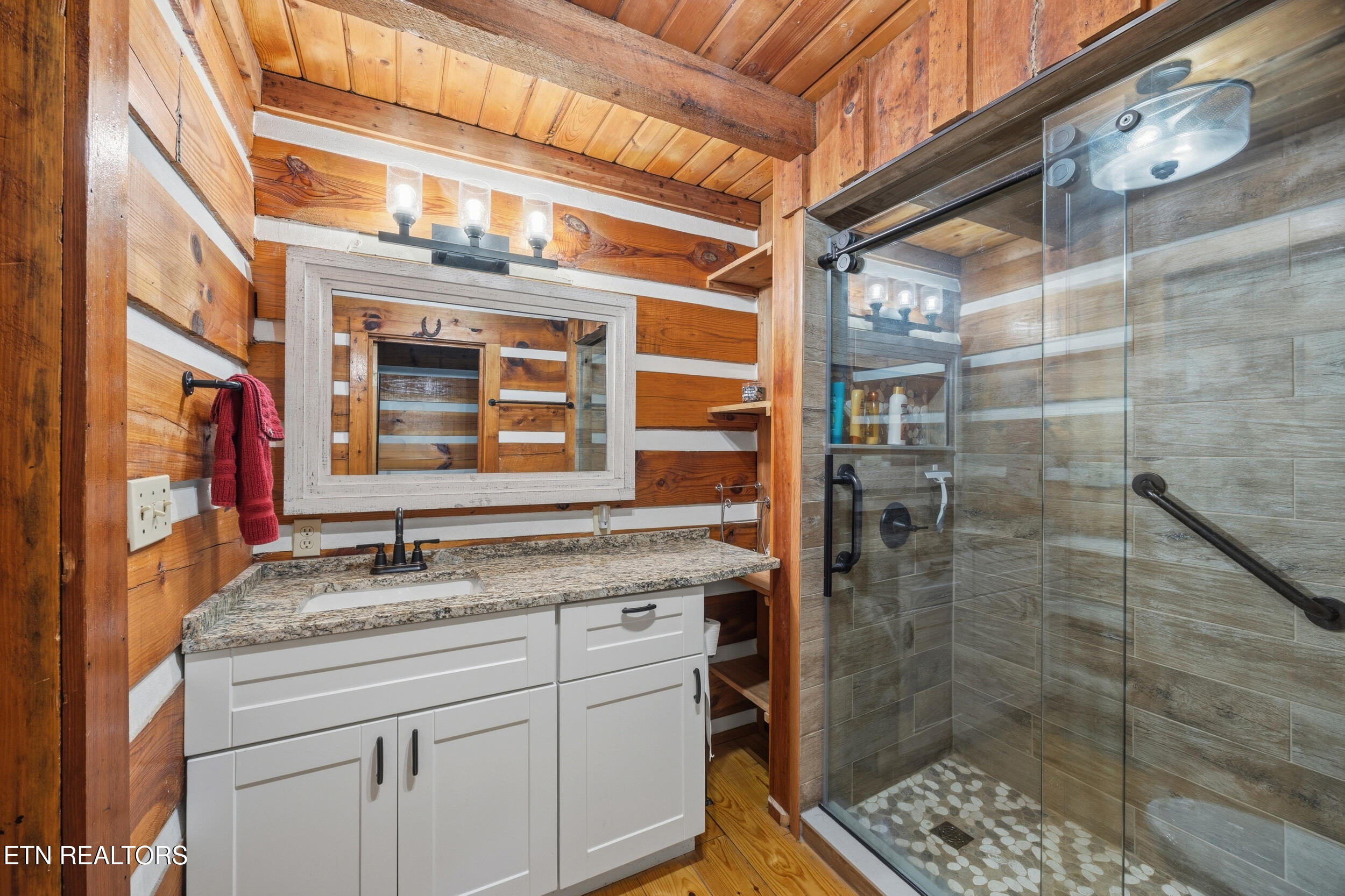 513 Nat Mullenix Road Rogersville, TN 37857 - Photo 41 of 59 49_bathroom