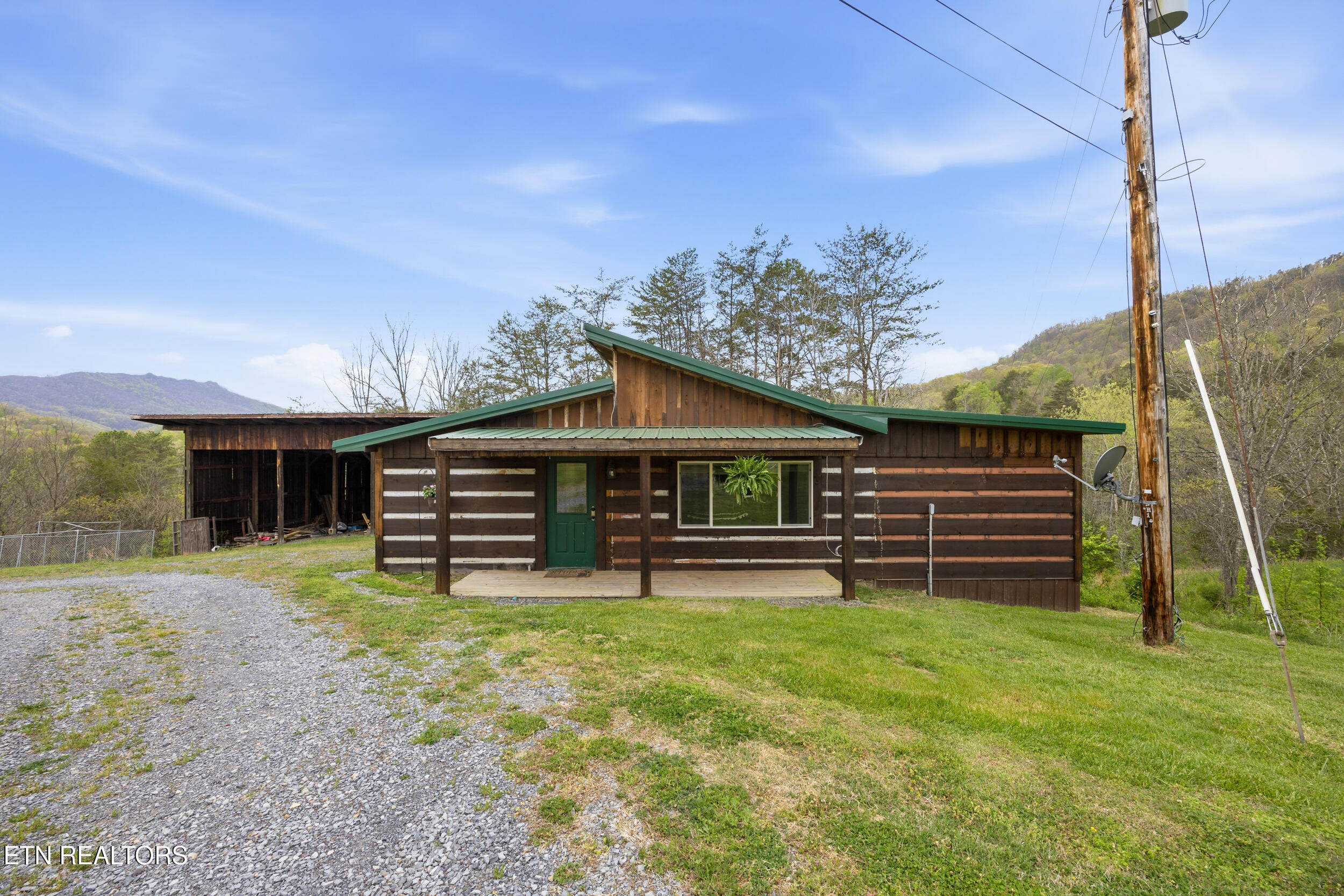 513 Nat Mullenix Road Rogersville, TN 37857 - Photo 46 of 59 58_guest house 2
