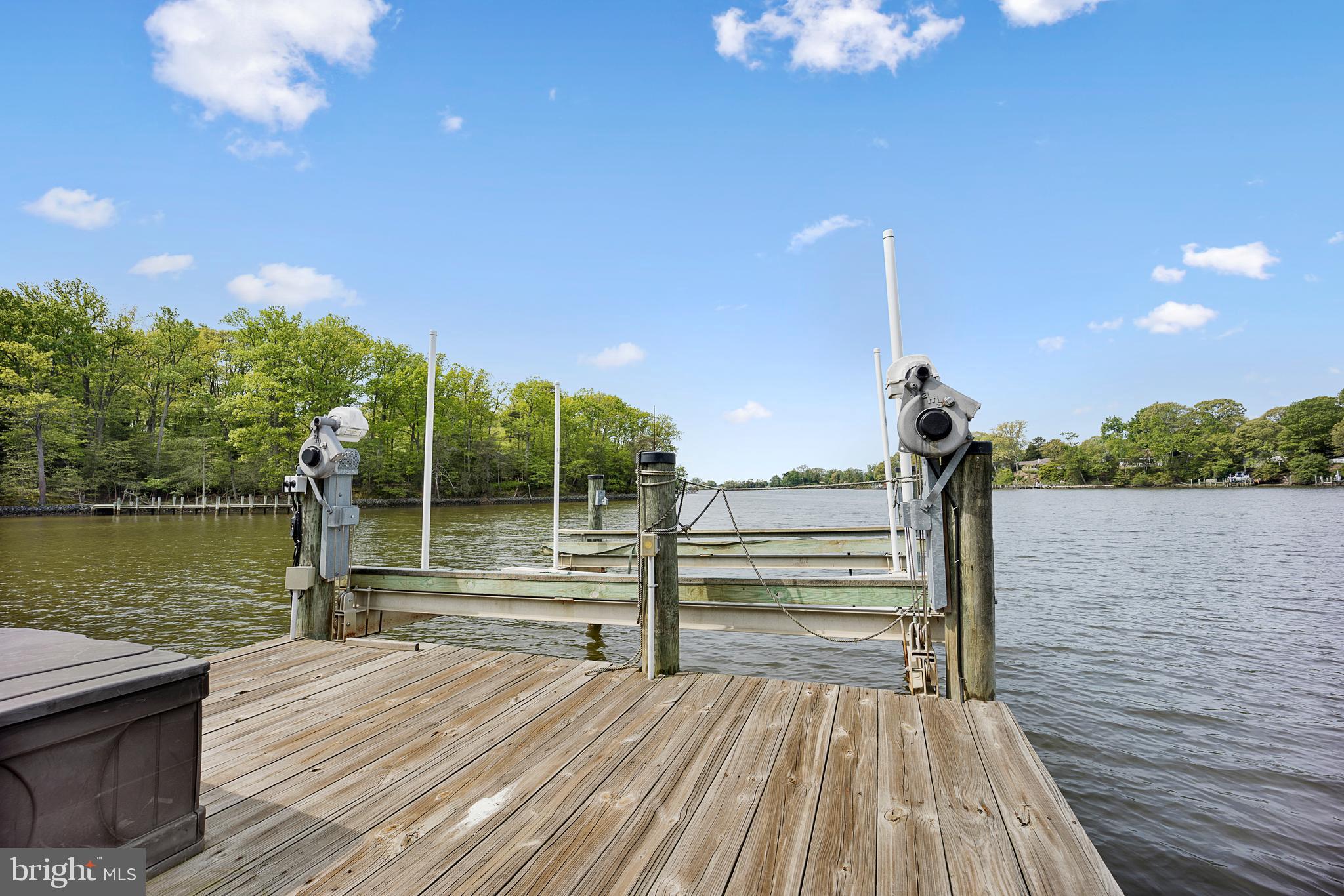 1405 Crabhouse Road Lusby, MD 20657 - Photo 10 of 47 12,500lb boat lift