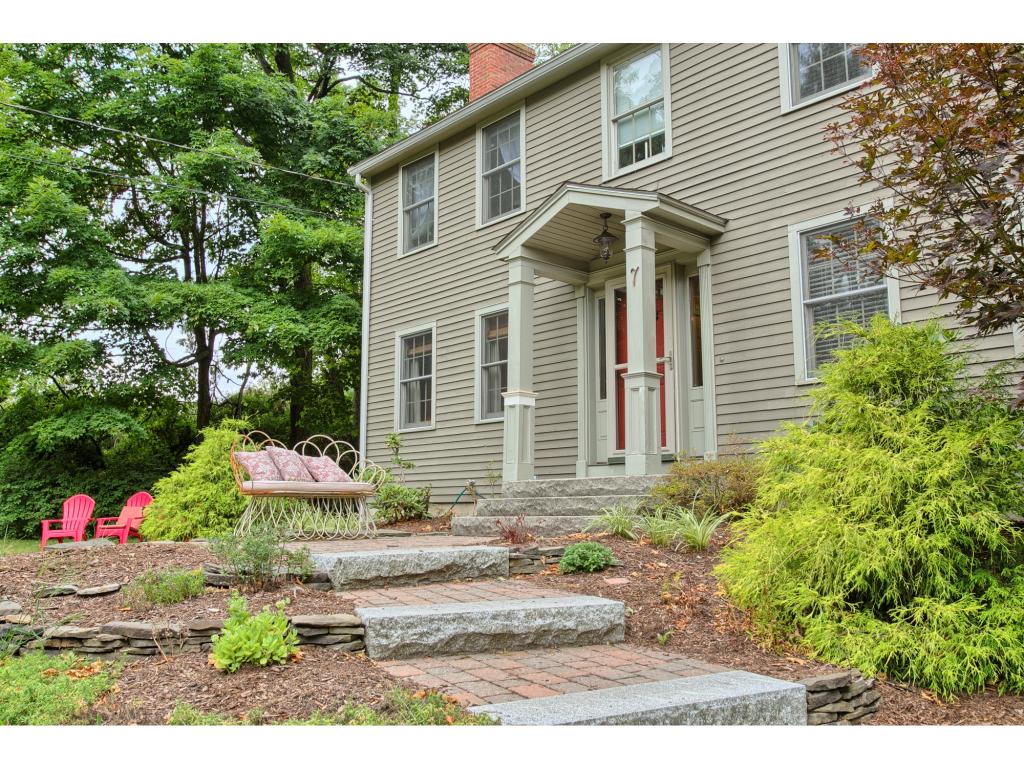 7 Squirrel Run Road Plaistow, NH 03865 - Photo 4 of 33 Gallery Image 4