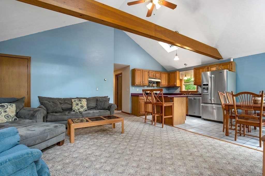 115 Chipaway Road Freetown, MA 02717 - Photo 3 of 40
