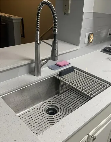 $325,000 | 316 Southern Pecan Circle, Unit 205, Winter Garden, FL 34787