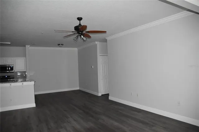 $325,000 | 316 Southern Pecan Circle, Unit 205, Winter Garden, FL 34787