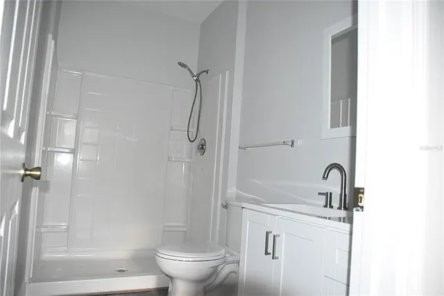 $325,000 | 316 Southern Pecan Circle, Unit 205, Winter Garden, FL 34787