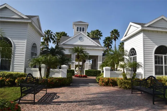 $325,000 | 316 Southern Pecan Circle, Unit 205, Winter Garden, FL 34787