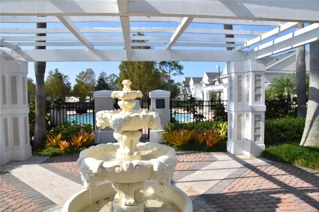 $325,000 | 316 Southern Pecan Circle, Unit 205, Winter Garden, FL 34787