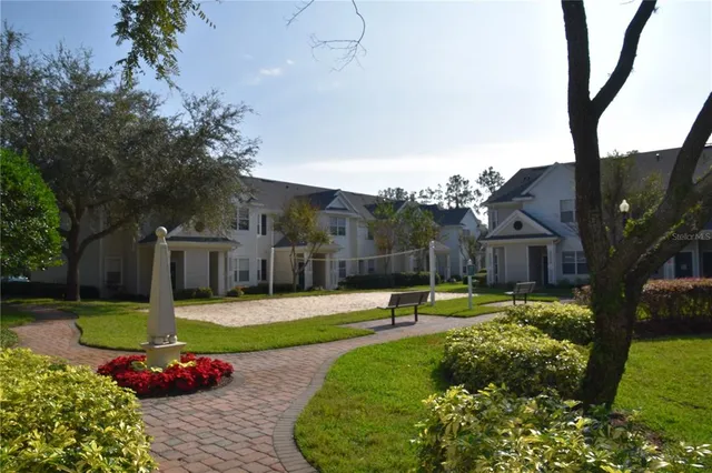 $325,000 | 316 Southern Pecan Circle, Unit 205, Winter Garden, FL 34787