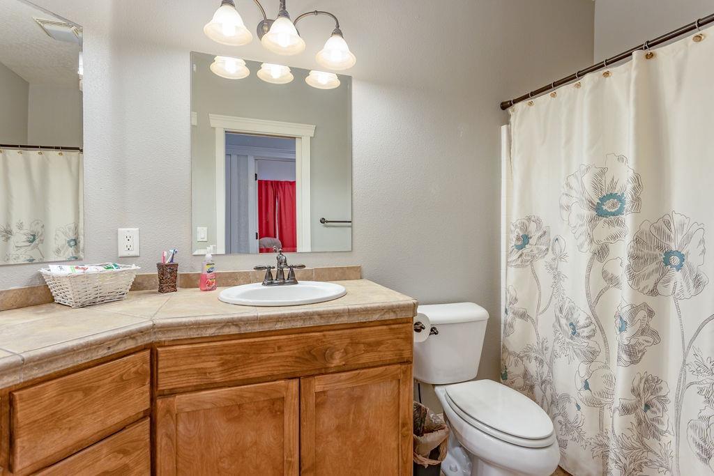 1042 Pumpkin Ridge Eagle Point, OR 97524 - Photo 25 of 34 Additional Photo