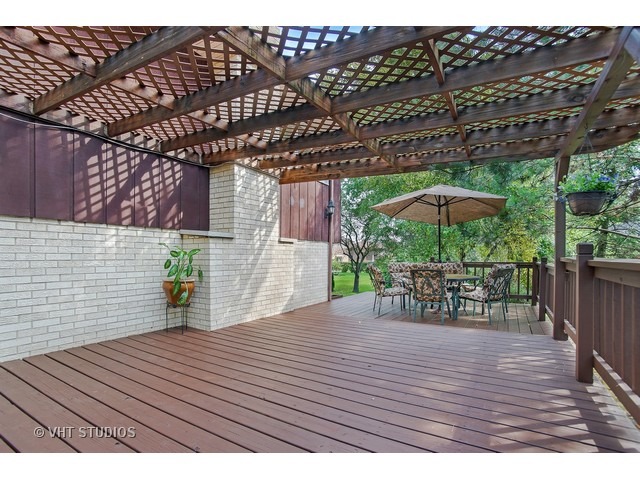 3720 Wilke Road Rolling Meadows, IL 60008 - Photo 23 of 25 a view of outdoor space with seating space