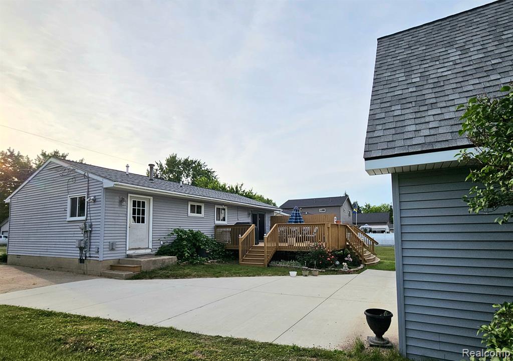 9551 Kress Road Pinckney, MI 48169 - Photo 30 of 34