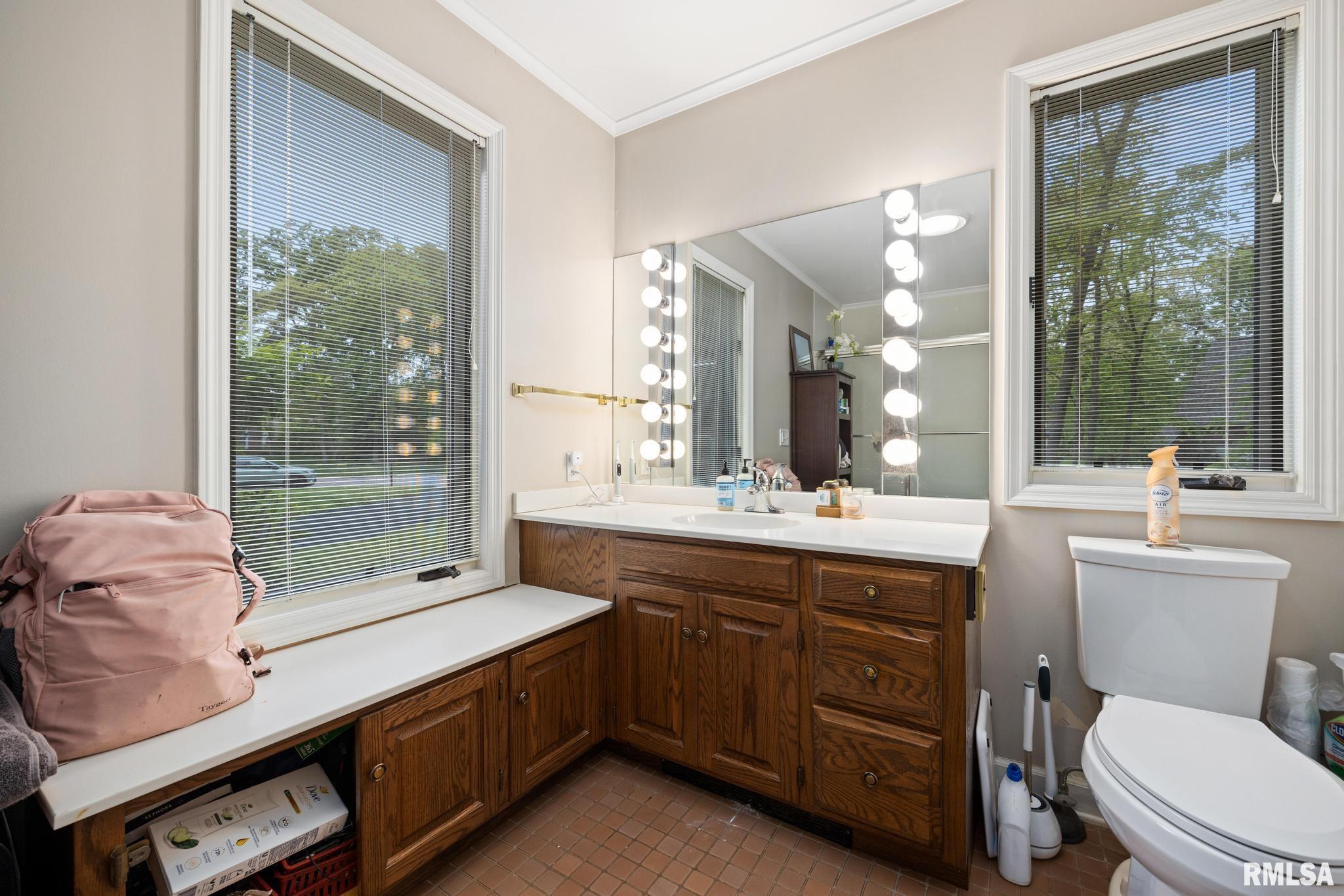 609 West Ravinwoods Road Peoria, IL 61615 - Photo 24 of 40 Gallery Image 24