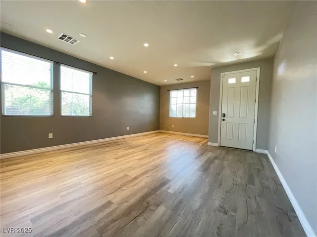 $2,700 | 6636 Sand Swallow Street, North Las Vegas, NV 89084