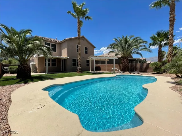 $2,700 | 6636 Sand Swallow Street, North Las Vegas, NV 89084