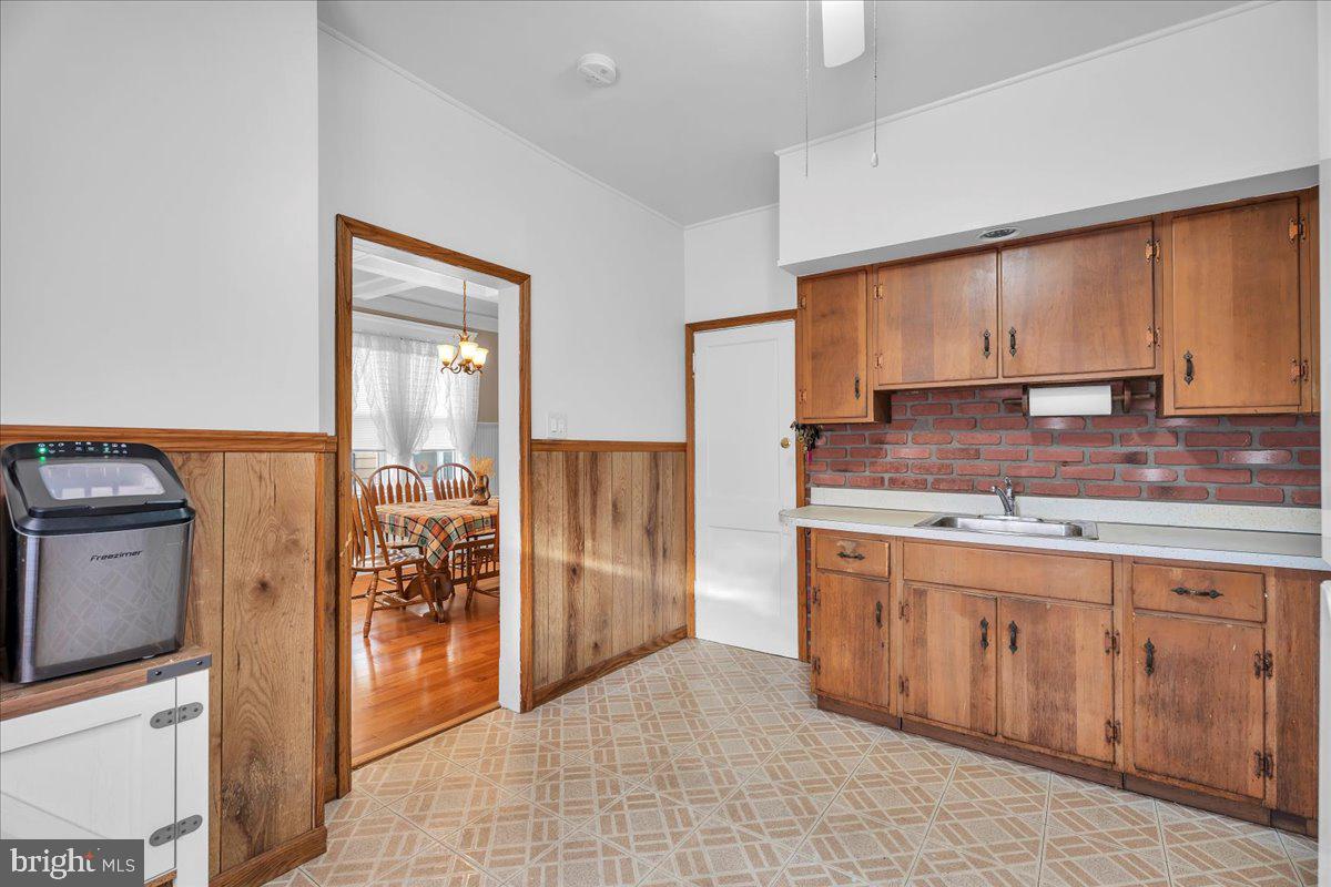 232 Richey Avenue Collingswood, NJ 08107 - Photo 6 of 21 Kitchen