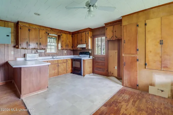 $449,000 | 124 Turp Maples Road, Perkinston, MS 39573