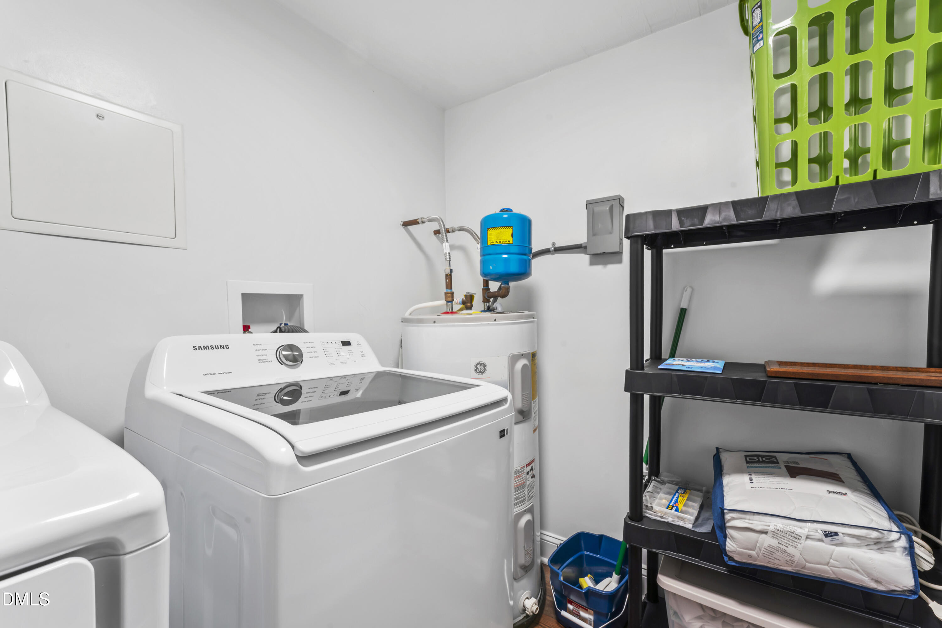141 South Broad Street East Angier, NC 27501 - Photo 20 of 43 a utility room with dryer and washer