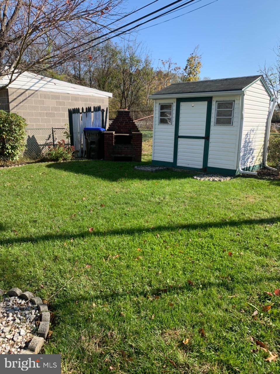 929 Kingsman Road Marcus Hook, PA 19061 - Photo 3 of 20 Gallery Image 3