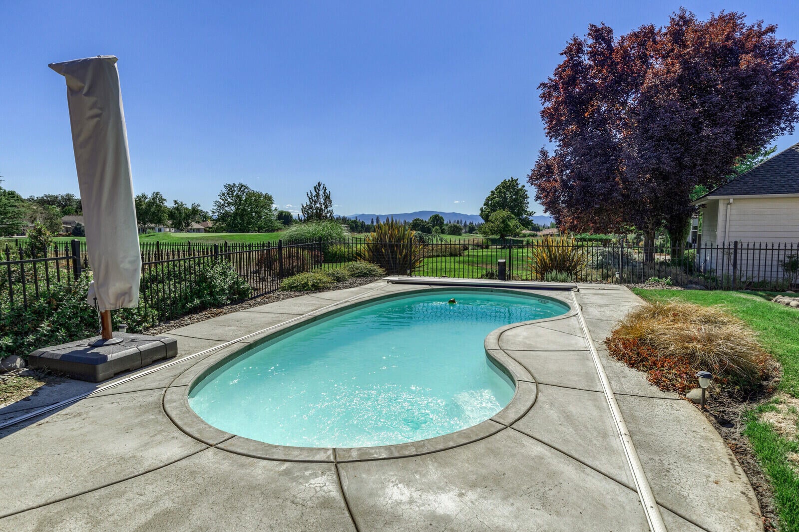 1098 Coral Ridge Eagle Point, OR 97524 - Photo 49 of 63 20_CR_20_mls