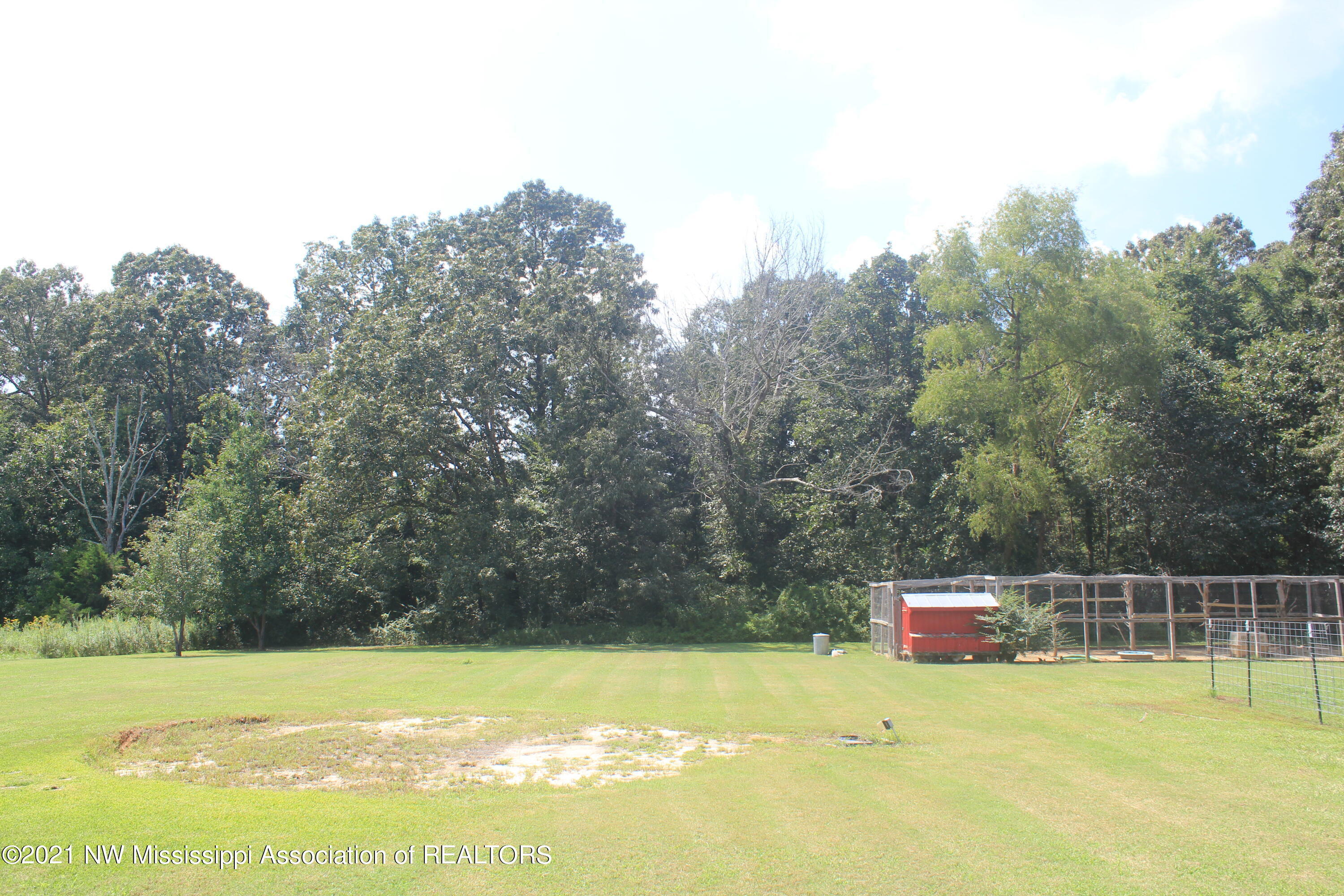73 Tara Road Holly Springs, MS 38635 - Photo 12 of 34 IMG_7160