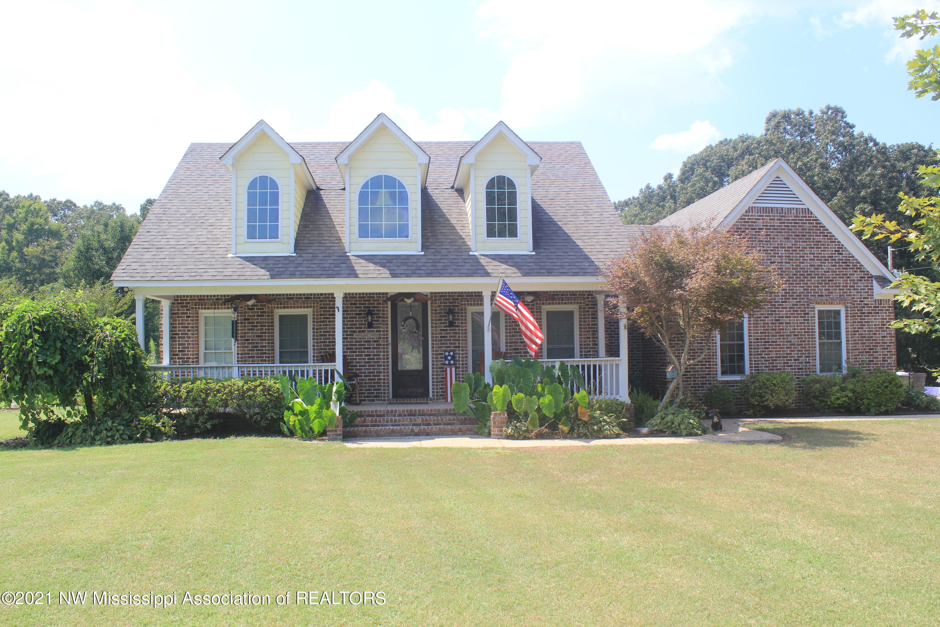 73 Tara Road Holly Springs, MS 38635 - Photo 6 of 34 IMG_7154