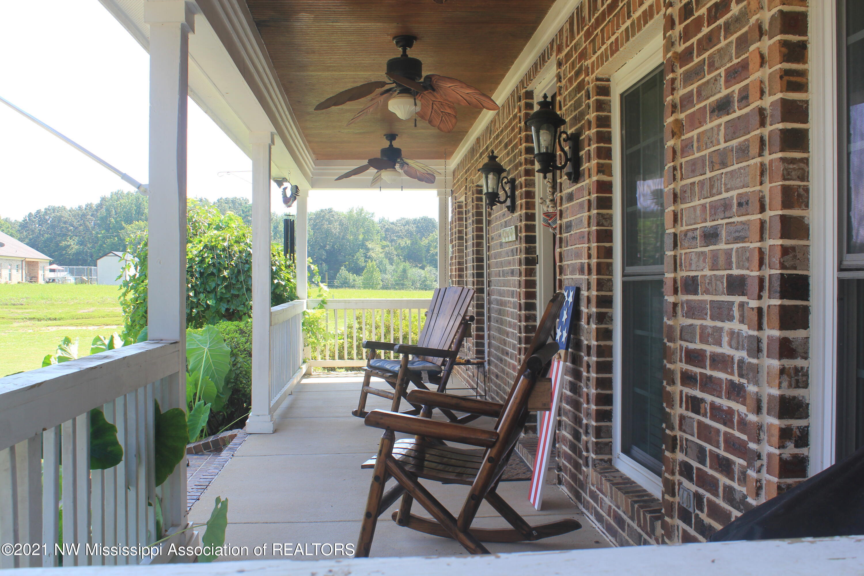 73 Tara Road Holly Springs, MS 38635 - Photo 7 of 34 IMG_7155
