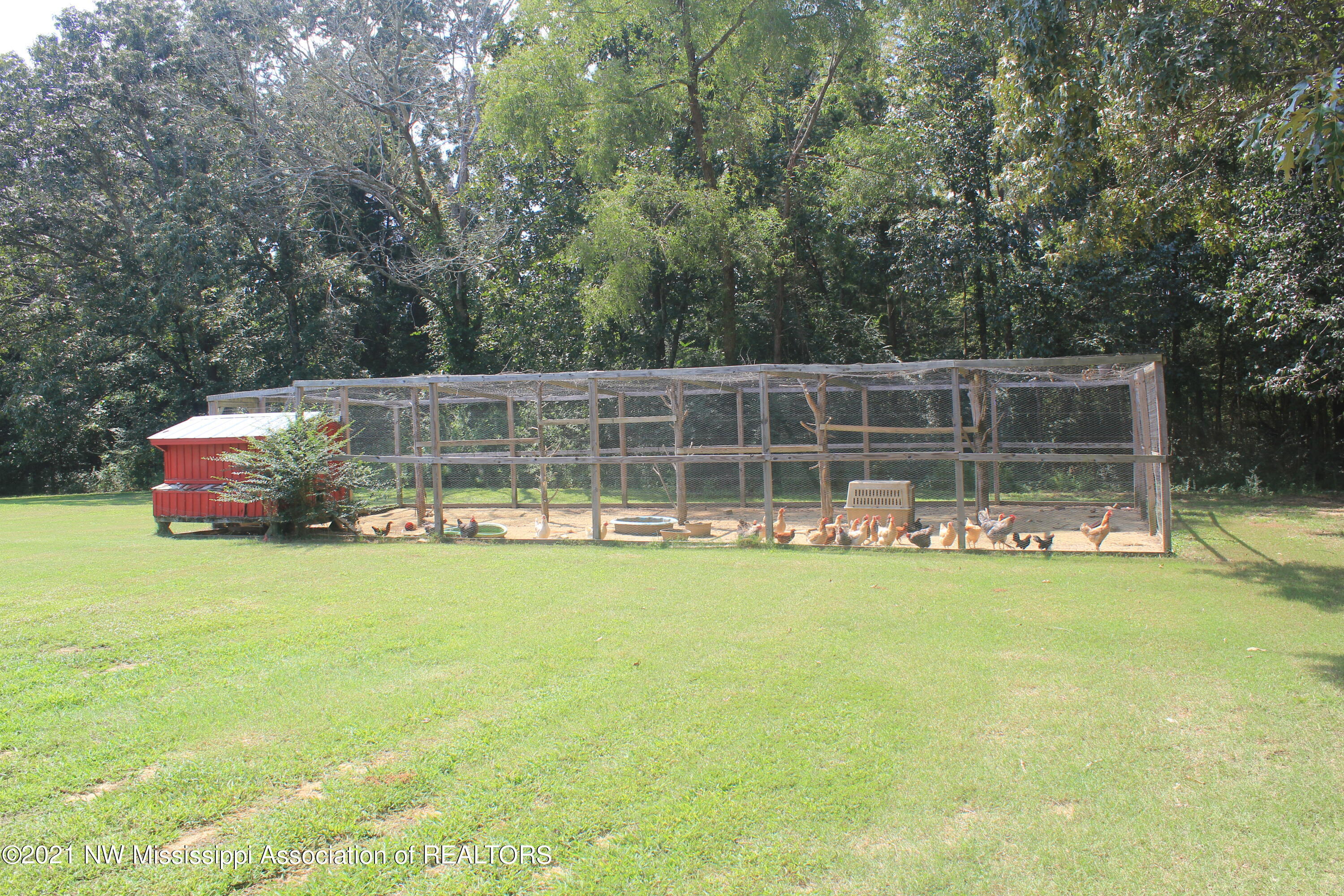 73 Tara Road Holly Springs, MS 38635 - Photo 9 of 34 IMG_7157