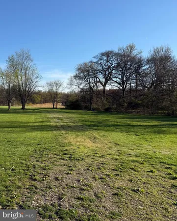 a view of a golf course