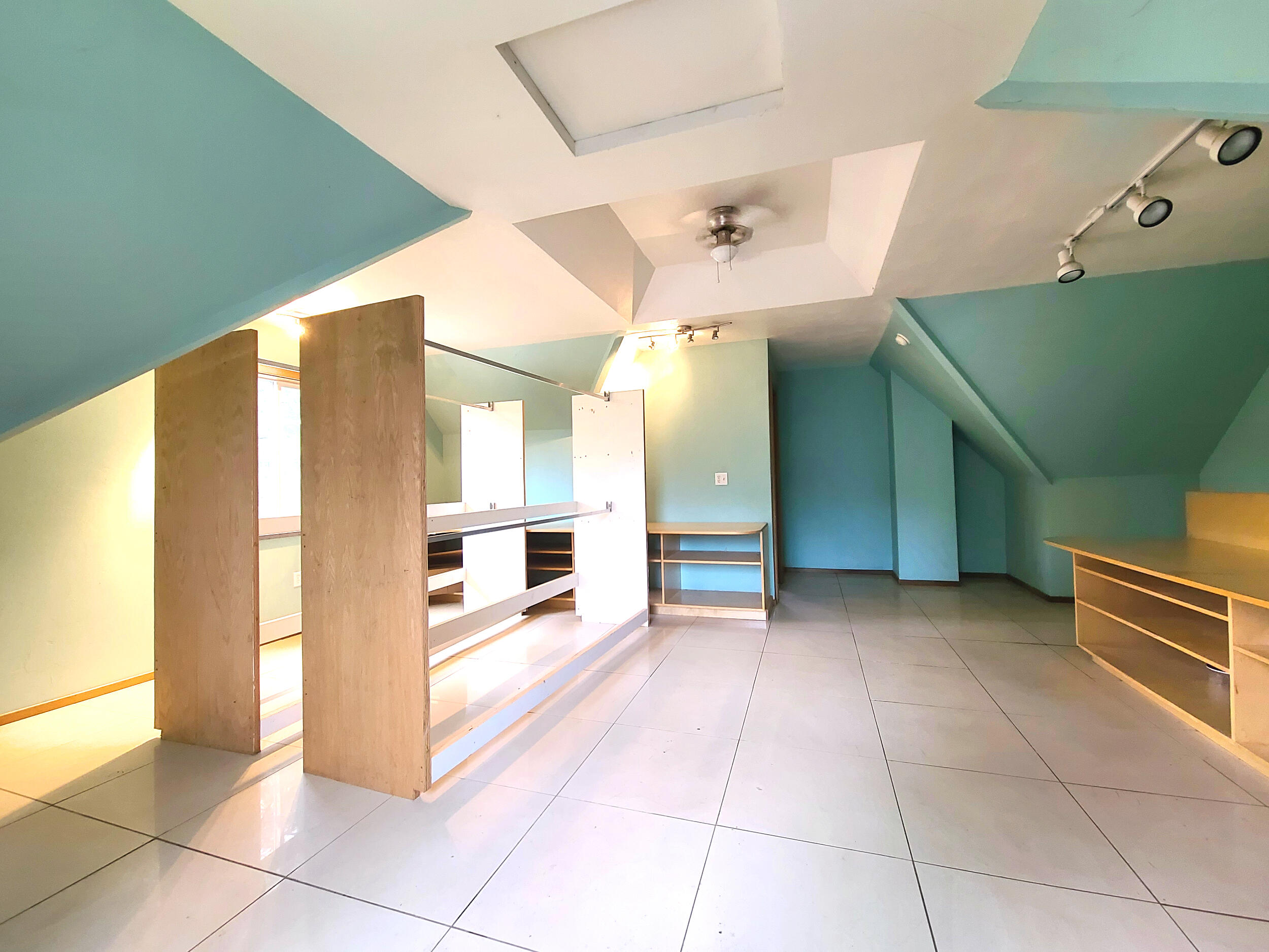 8026 Upper Applegate Road Jacksonville, OR 97530 - Photo 32 of 52 garage studio