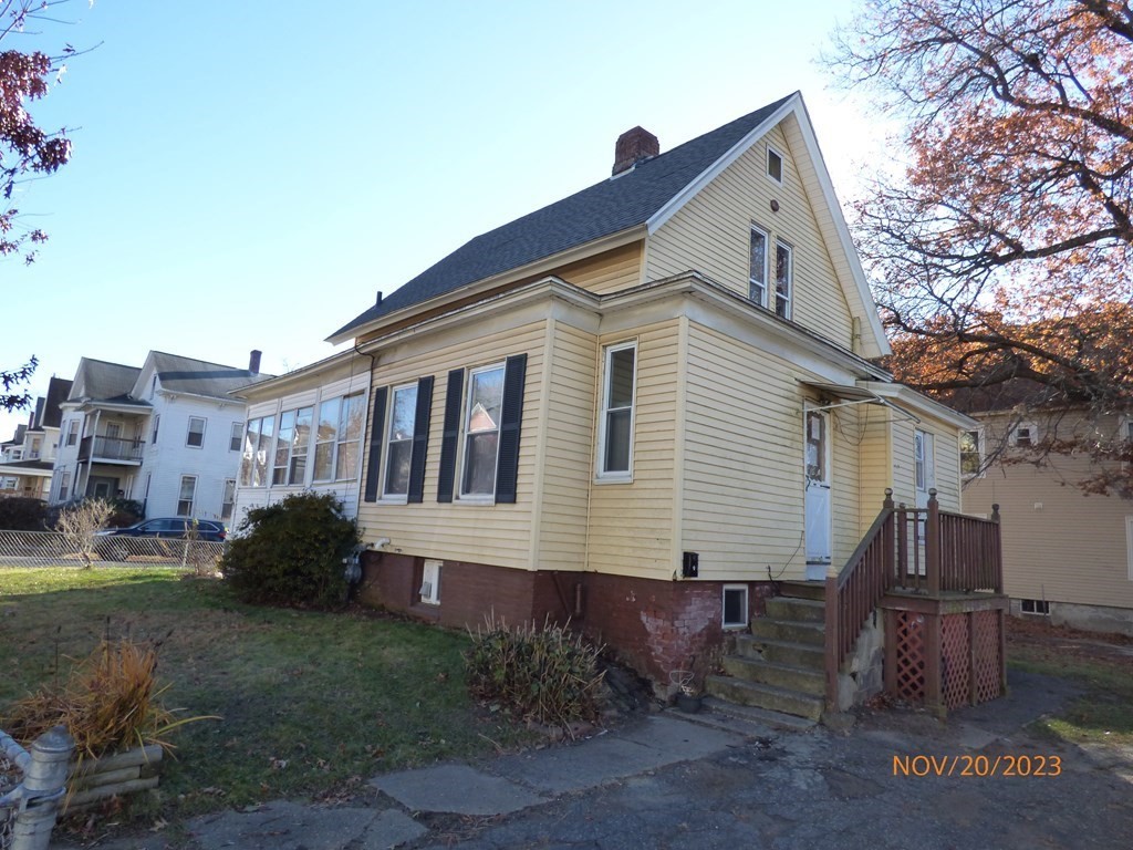 60 Lexington Street Springfield, MA 01107 - Photo 4 of 22 Gallery Image 4