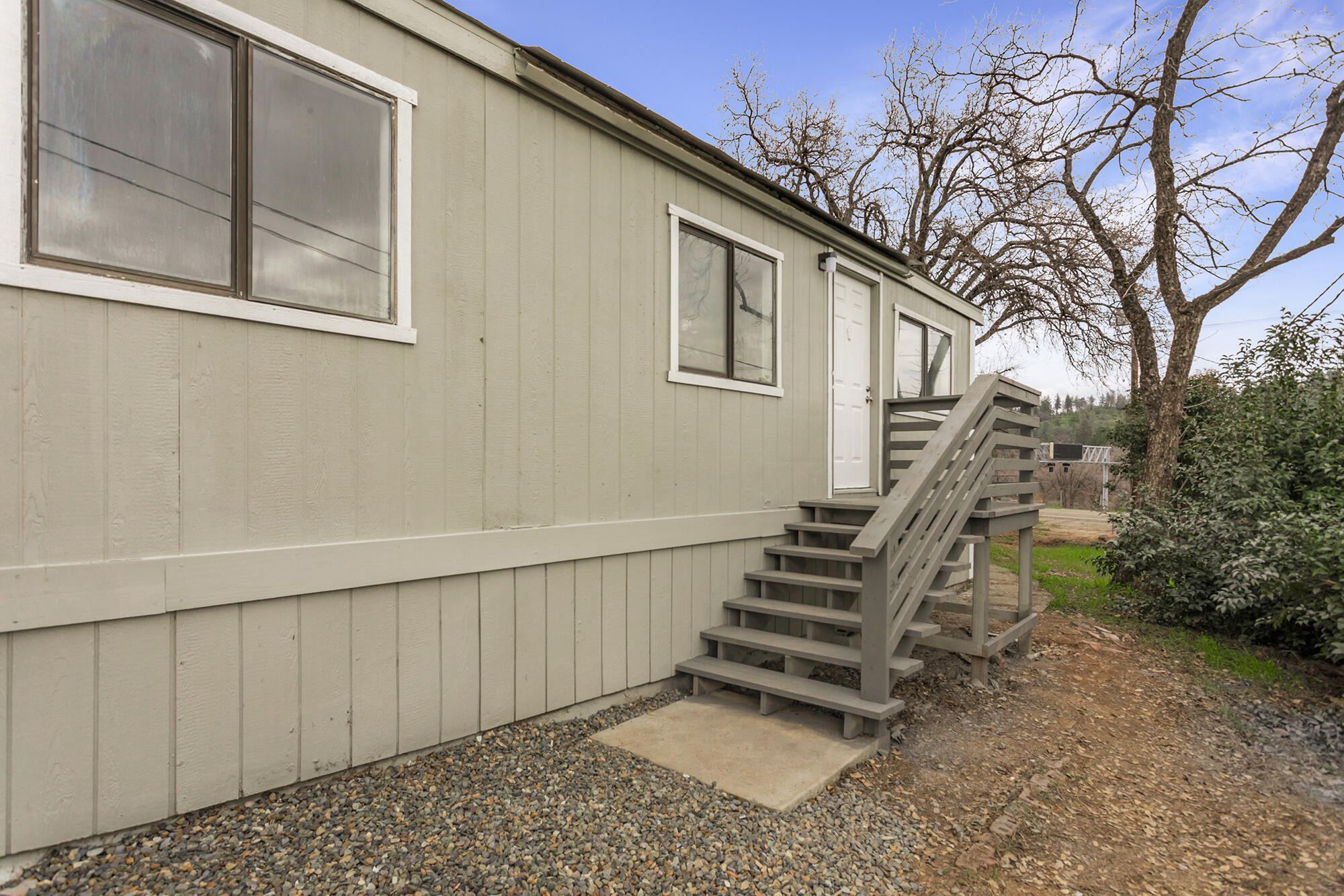 14635 Spring Branch Road Redding, CA 96003 - Photo 5 of 27 14635 Spring Branch Rd - 04