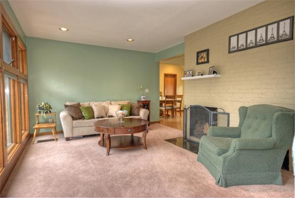 6 Vernon Road Natick, MA 01760 - Photo 7 of 14 Gallery Image 7