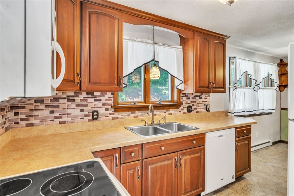 61 Mt Dumplin Road Thorndike, MA 01079 - Photo 14 of 42 Gallery Image 14