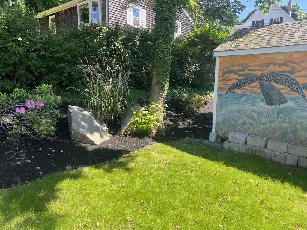 30 Chapel Street, Unit B Gloucester, MA 01930 - Photo 32 of 36