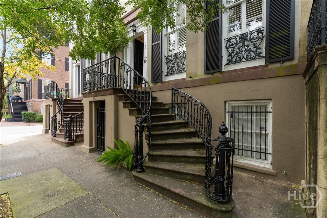 103 West Gordon Street, Unit B Savannah, GA 31401 - Photo 4 of 57