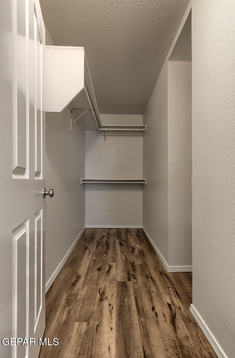 14202 Ranier Point Drive El Paso, TX 79938 - Photo 29 of 37 14202-Rainier-Point-M-Bedroom-Closet