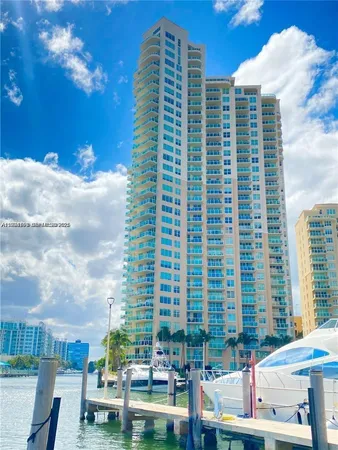 $4,875 | 3330 Northeast 190th Street, Unit 1412, Aventura, FL 33180