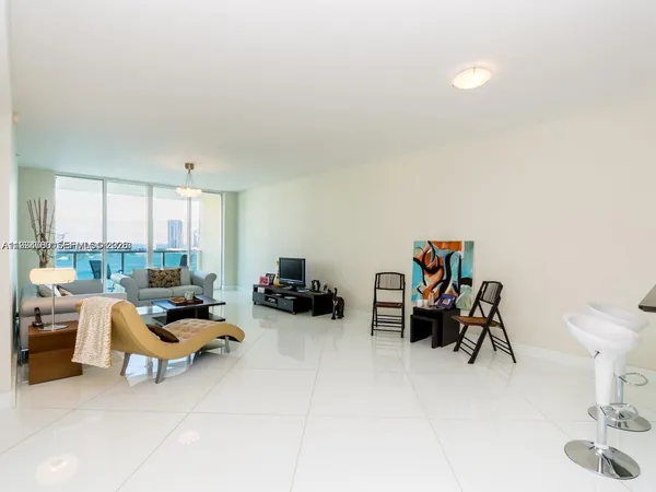 $4,875 | 3330 Northeast 190th Street, Unit 1412, Aventura, FL 33180