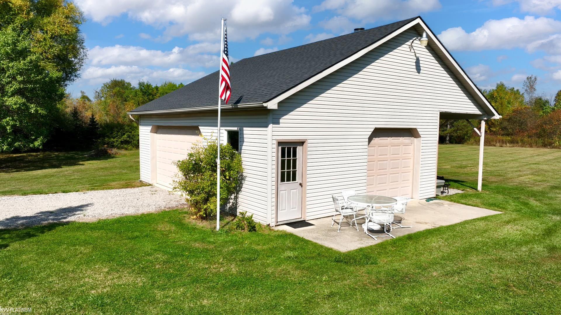 7922 Springborn Road Casco, MI 48064 - Photo 5 of 70