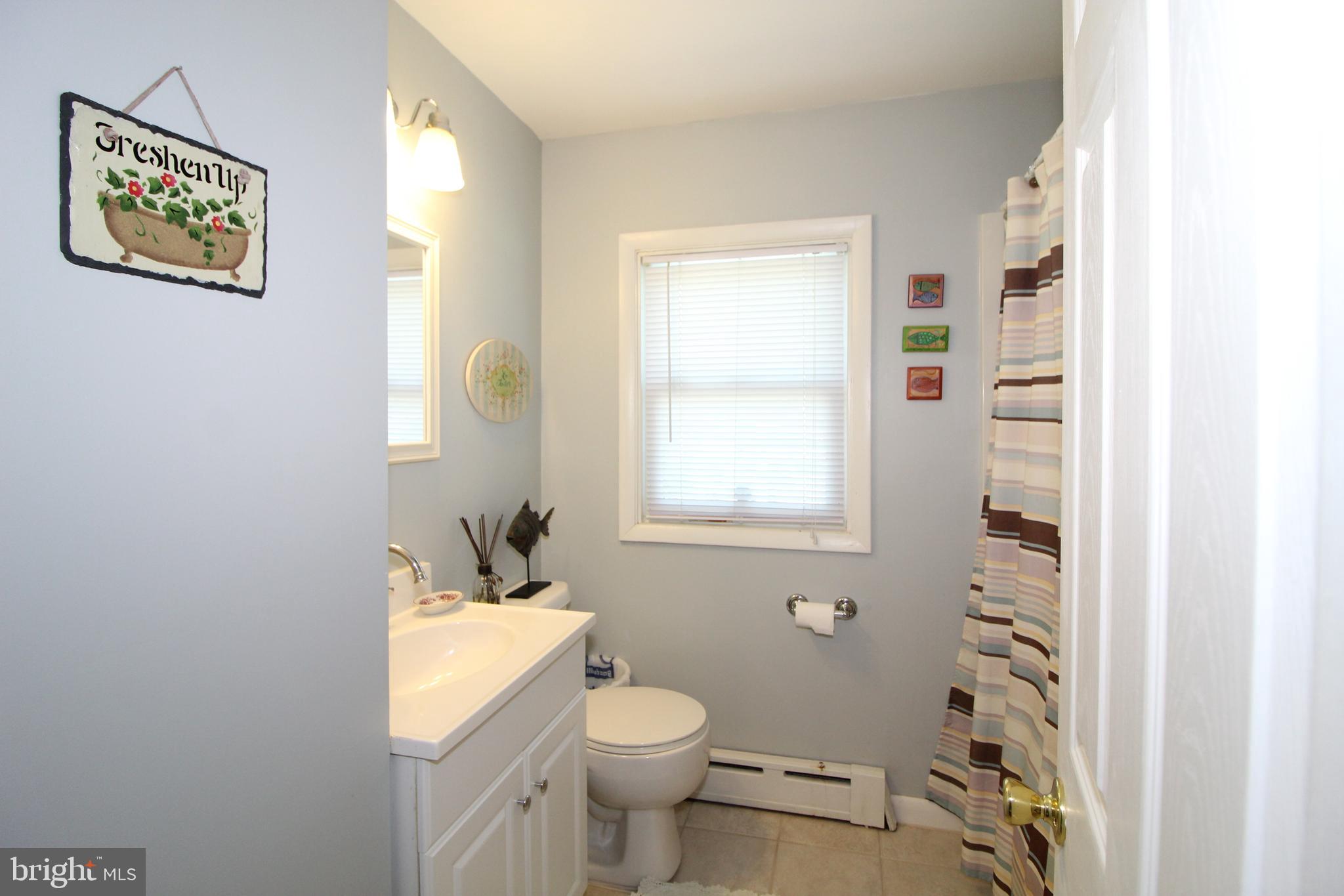 119 Murphy Road Wilmington, DE 19803 - Photo 16 of 26 Stunning Hall Bathroom
