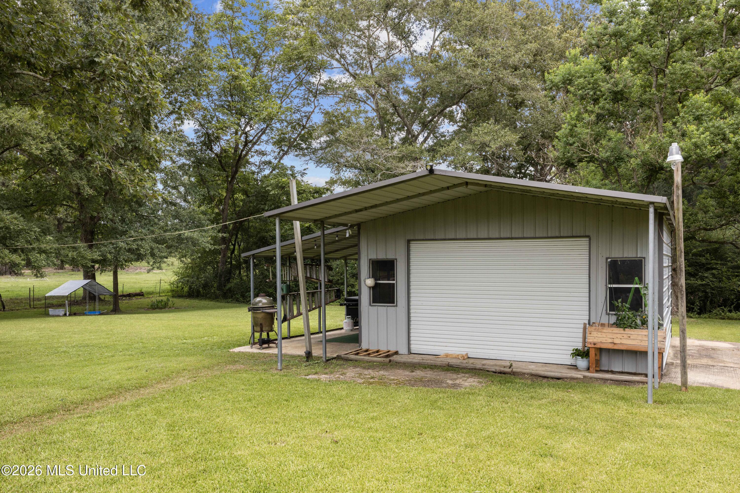 4981 Springfield Road Morton, MS 39117 - Photo 11 of 34 EOSR0340