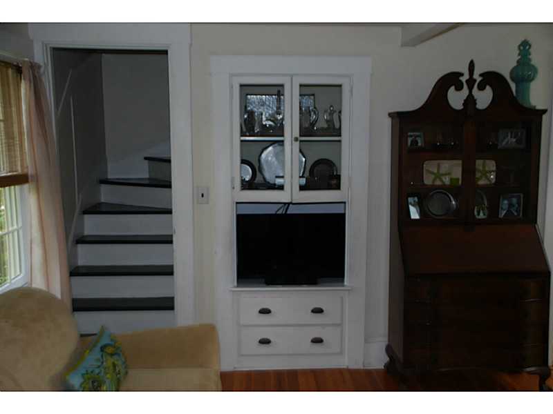 4168 Main Road Tiverton, RI 02878 - Photo 16 of 17 Exterior Front.