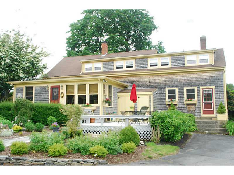 4168 Main Road Tiverton, RI 02878 - Photo 5 of 17 Exterior Front.