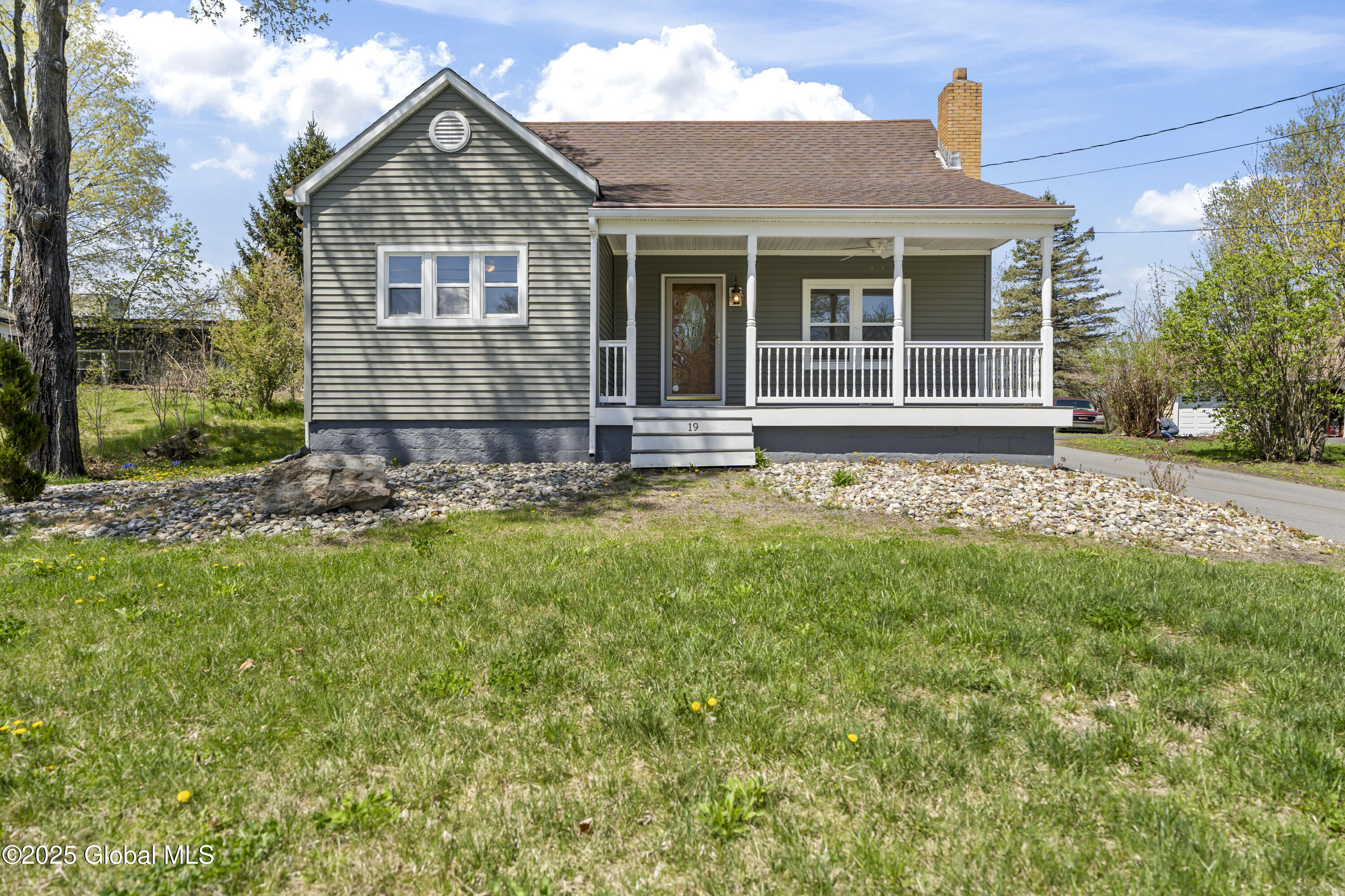 19 Champlain Road Stillwater, NY 12170 - Photo 1 of 26 Front