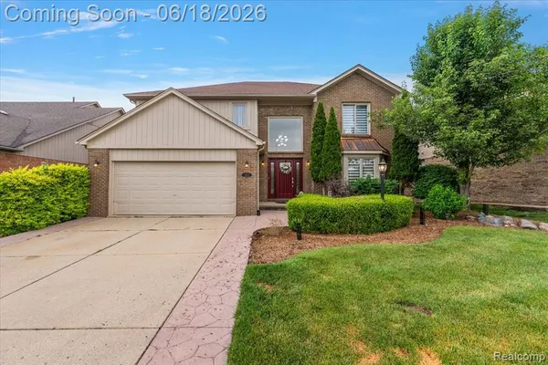 $674,900 | 1043 River Mist Drive, Rochester, MI 48307
