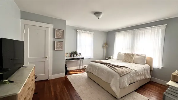 $2,500 | 123 Waterston Avenue, Unit 1, Quincy, MA 02170