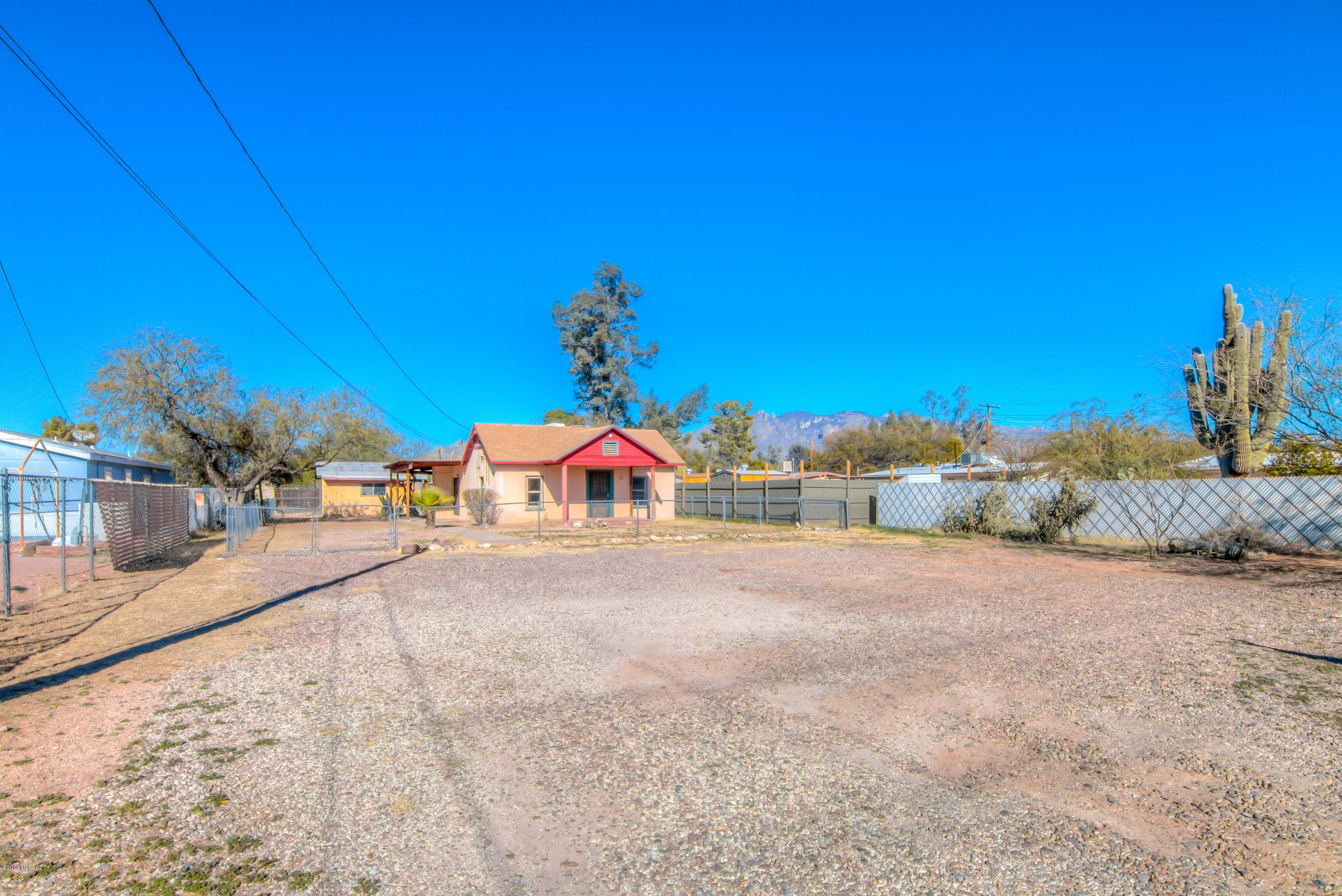 265 East Roger Road Tucson, AZ 85705 - Photo 6 of 28