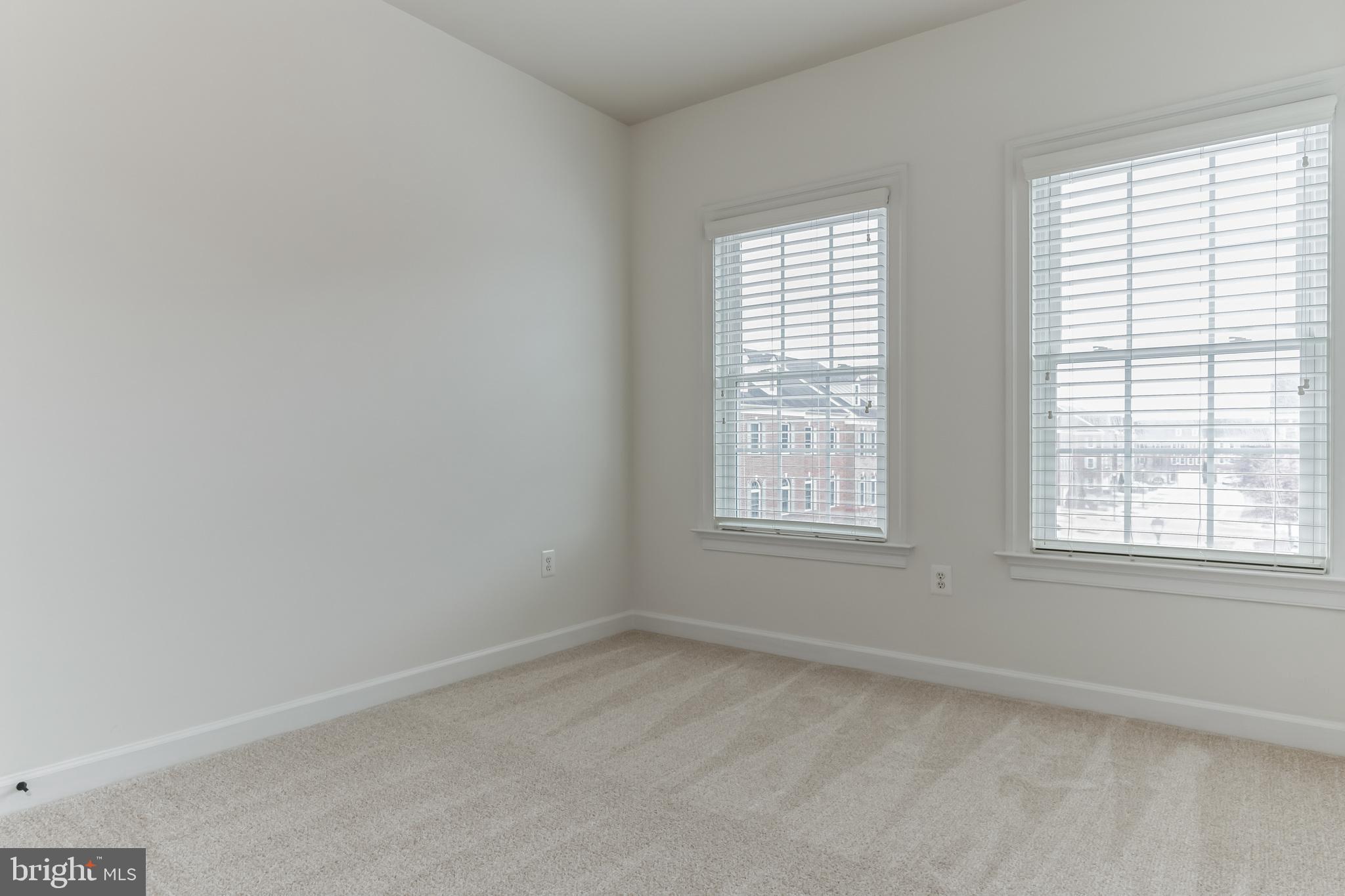 4927 Collingtons Bounty Drive Bowie, MD 20720 - Photo 28 of 38 an empty room with a window