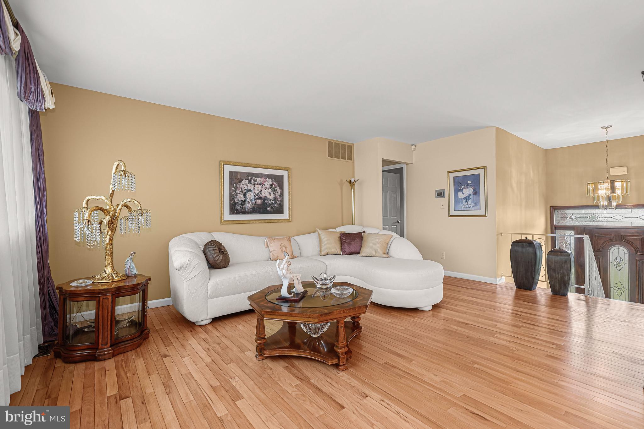 8108 Candle Lane Rosedale, MD 21237 - Photo 1 of 37 Living Room