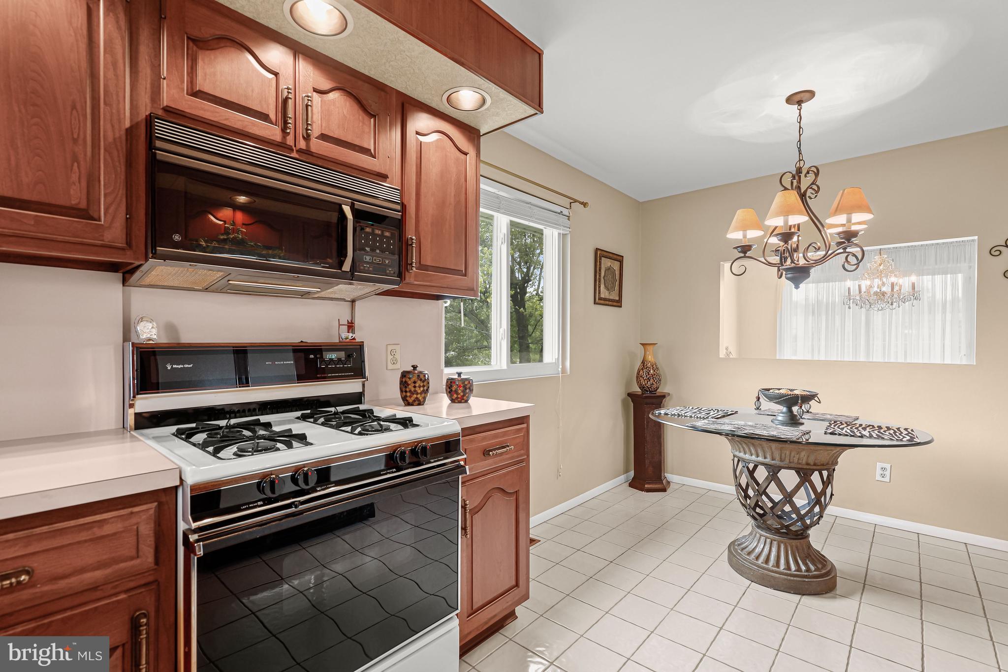 8108 Candle Lane Rosedale, MD 21237 - Photo 9 of 37 Kitchen